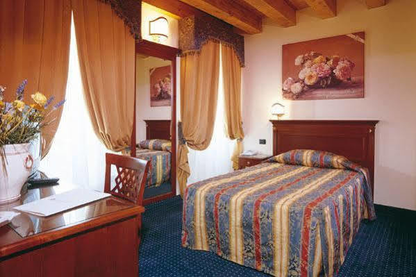 Hotel Villa Dei Carpini Oderzo Zewnętrze zdjęcie